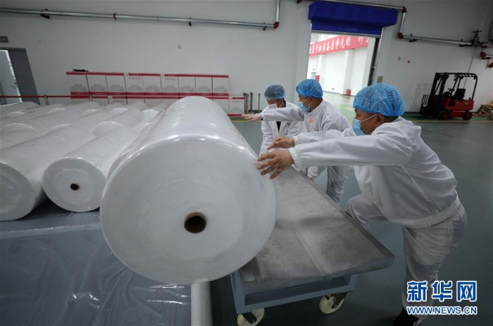 (新华全媒头条·迎接两会特别报道·图文互动)(7)不同寻常的两会 万众一心的力量——写在2020年全国两会召开之际