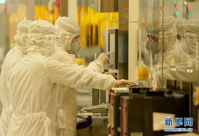 (新华全媒头条·迎接两会特别报道·图文互动)(8)不同寻常的两会 万众一心的力量——写在2020年全国两会召开之际