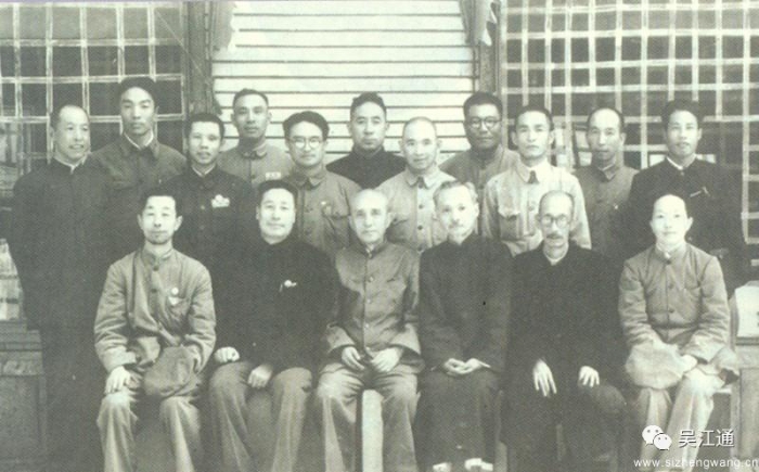 6-4蓝公武（前排左三）以华北地区代表团成员的身份参加开国大典_UUID21551