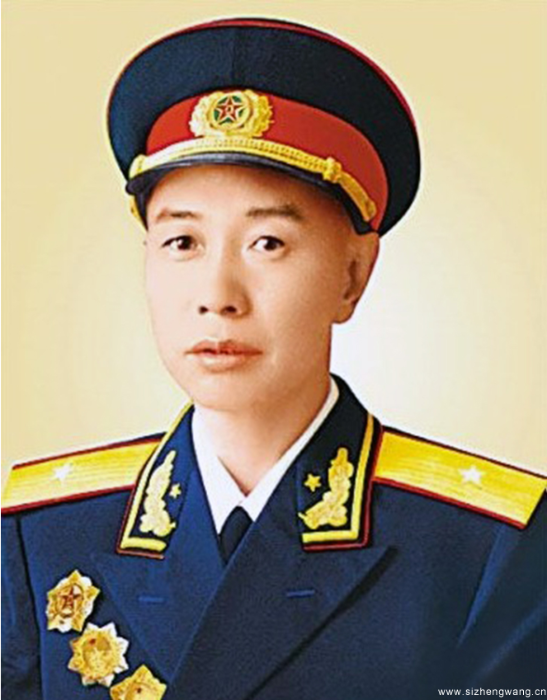 10-特殊的“身份证”-授衔时的刘锦平少将_UUID11357