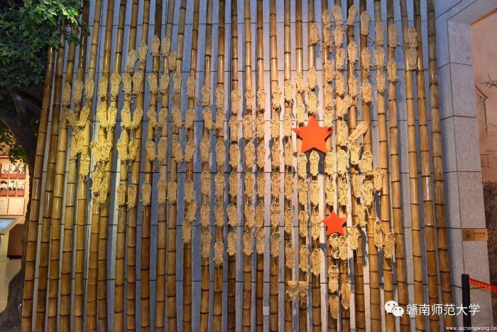 2-馆内陈列着的革命先驱们留下的物件_UUID11357 2-馆内陈列着的革命先驱们留下的物件_UUID11357