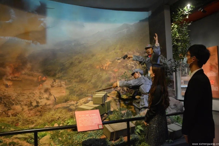 6-同学们在学习革命英雄的精神_UUID11357 6-同学们在学习革命英雄的精神_UUID11357