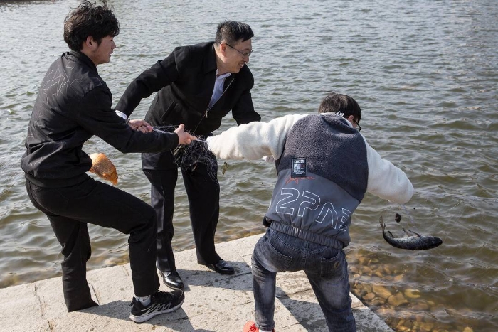 3883_1681107057000 3883_1681107057000