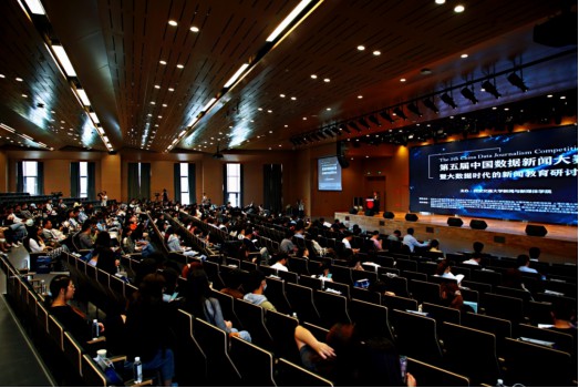 数据驱动,为新文科人才插上“智慧羽翼”——西安交通大学陈积银教授的非凡十年 数据驱动,为新文科人才插上“智慧羽翼”——西安交通大学陈积银教授的非凡十年