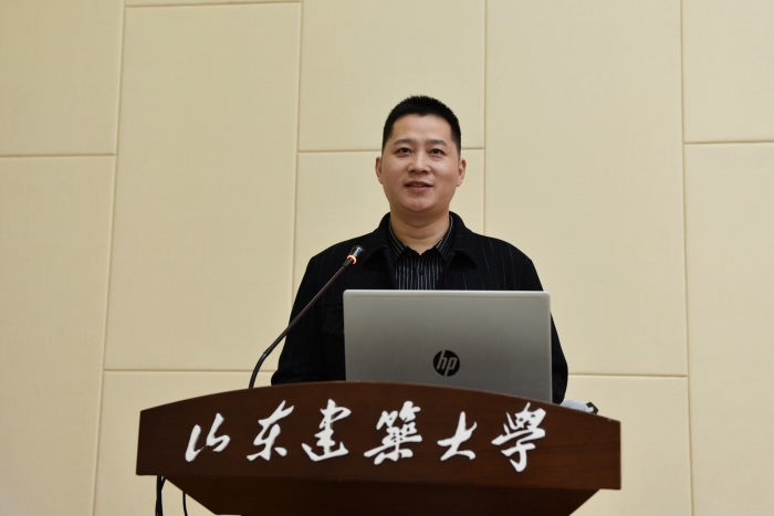 临沂大学红色文化与沂蒙精神教研部主任陈三营宣讲